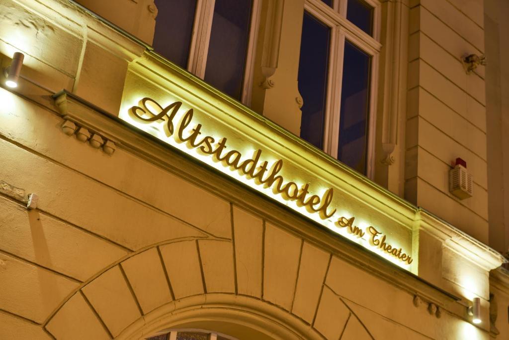 Altstadthotel Am Theater Cottbus Exterior foto